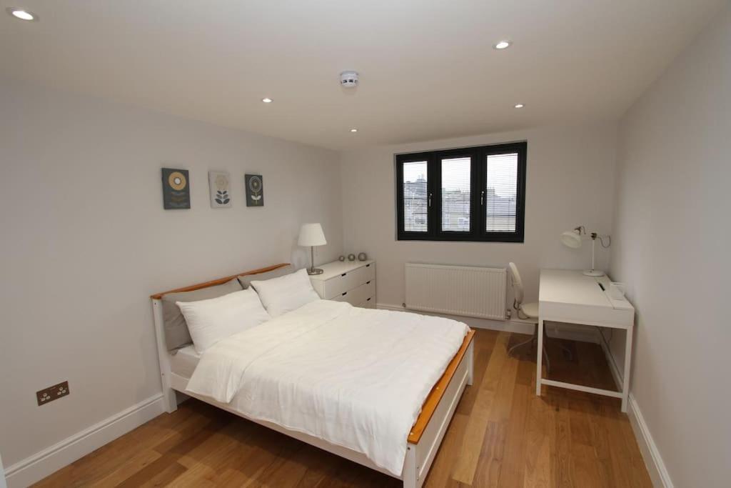 Апартаменты Amazing Loft One Bedroom - E17 Village *